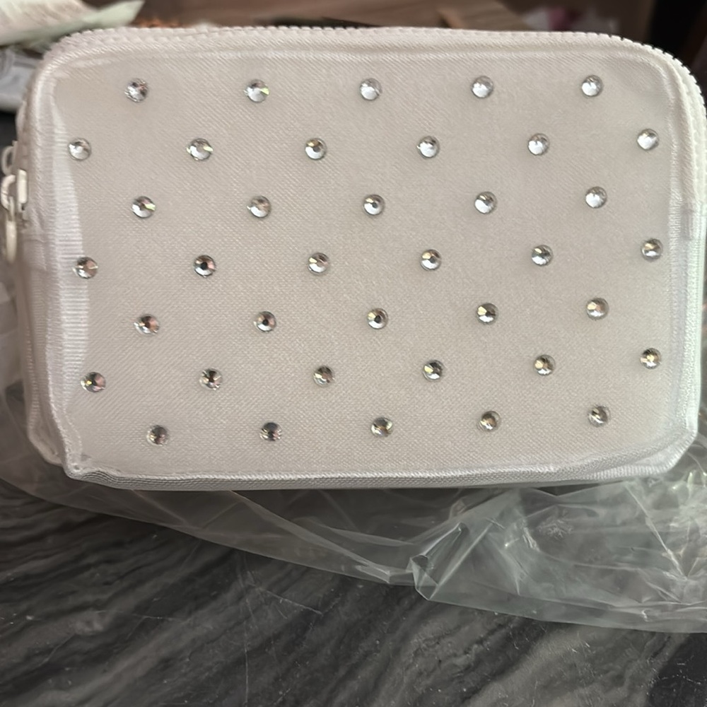 Steve Madden Rhinestone mesh fanny belt White
